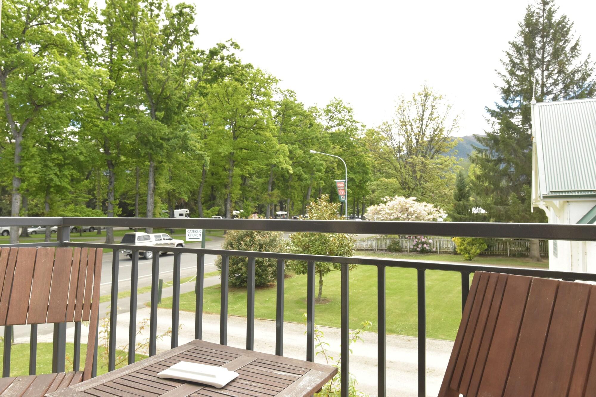 Tussock Peak Lodge Hanmer Springs Exterior foto