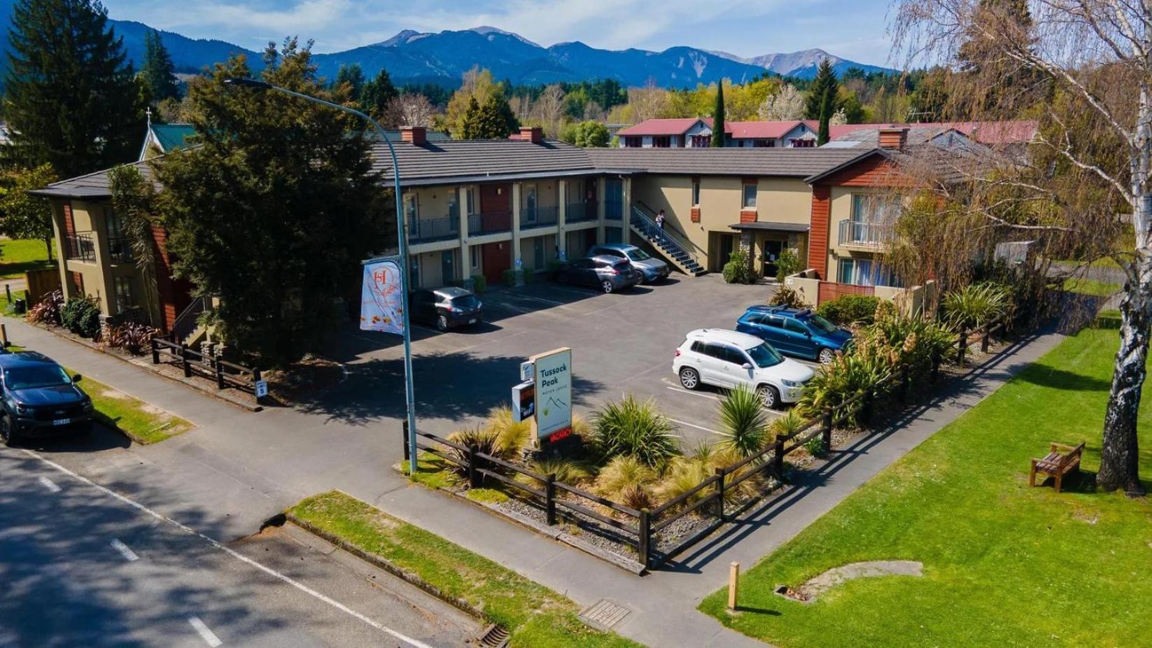 Tussock Peak Lodge Hanmer Springs Exterior foto
